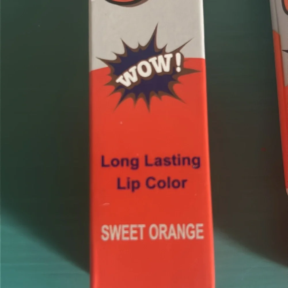 New in Box 4 Piece Assorted Multi-Color Long Lasting Peel Off Lip Stain Set
